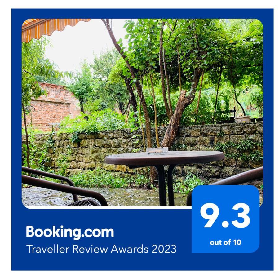 Maan Pet Friendly Location