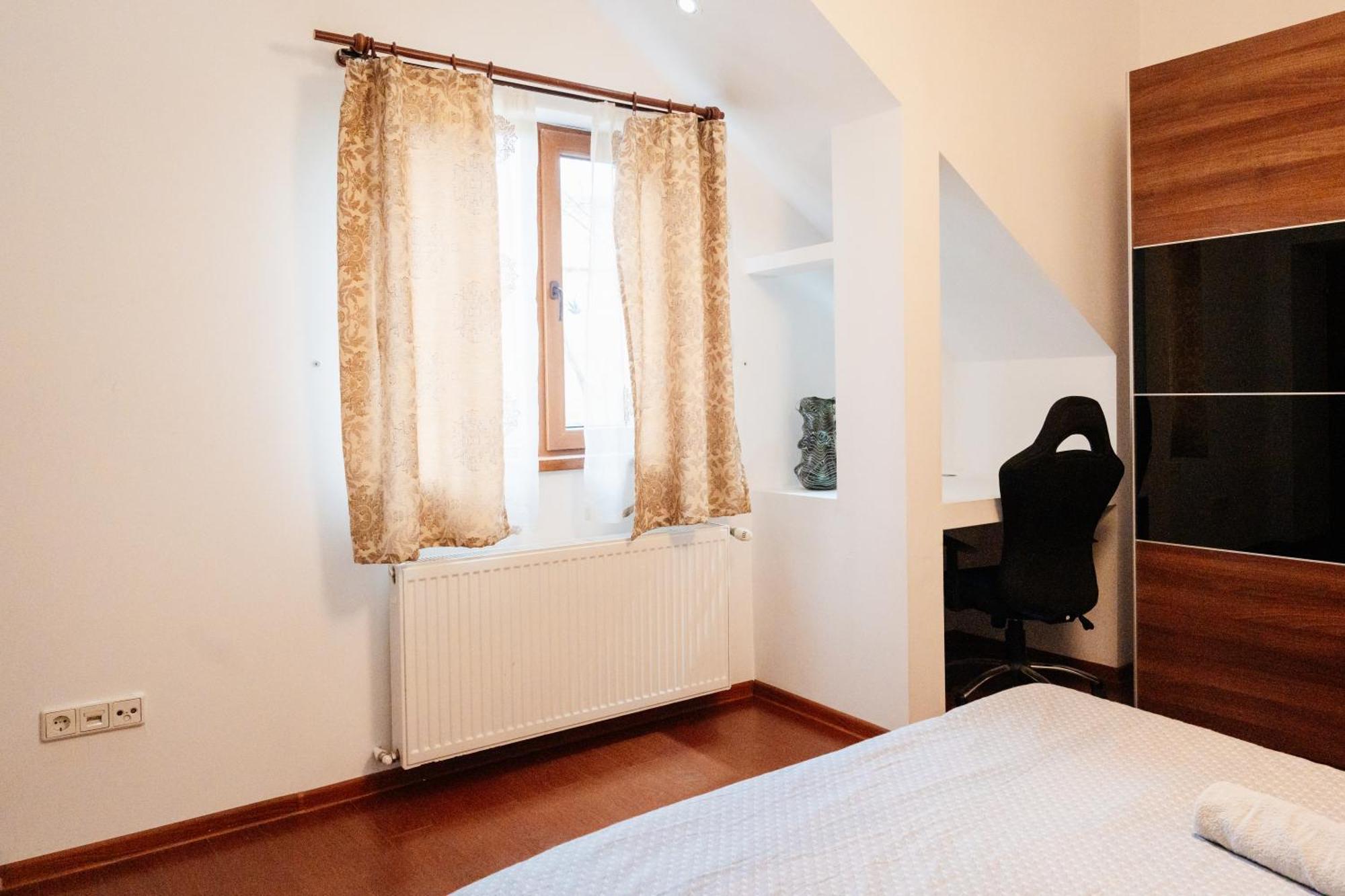 Maan Pet Friendly Location Apartment